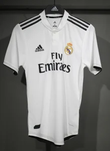 18-19 Real Madrid Home Retro Kit Vintage Player Version Sino Shirt AAAAJersey Dropship Yupoo
