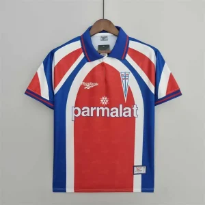 98 La Católica away
