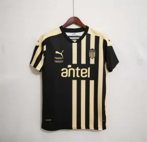 Peñarol 21 special edition for match against big rivals nacional in copa sudamericana