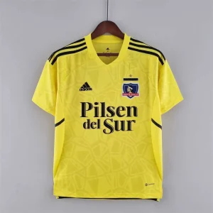 22-23 Colo-Colo yellow goalkeeper