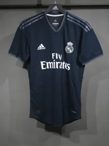 18-19 Real Madrid Away Retro Kit Vintage Player Version Shirt Football AAAAJersey Supply Yupoo